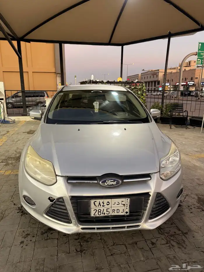 للبيع فورد فوكس 2013 3