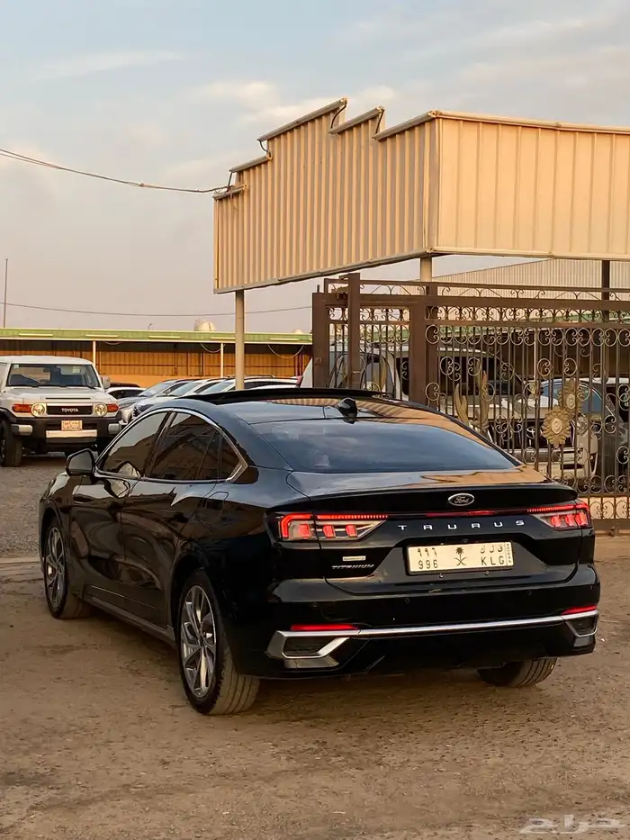 فورد تورس 2023 تيتانيوم 5