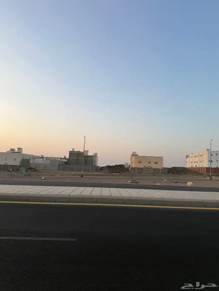 للبيع ارض تجارية في مخطط النبلاء م660 خلف خلاف بعد محطة نفط 14