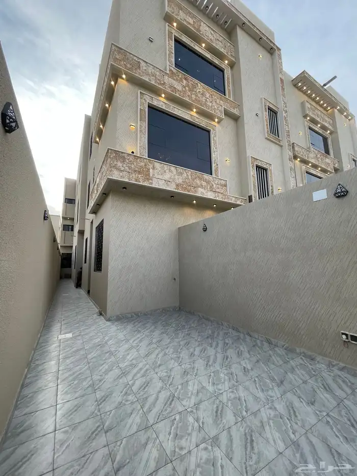 للبيع ادوار ارضيه وعلويه ببايكة سياره حى الراقى من 600 الف 3