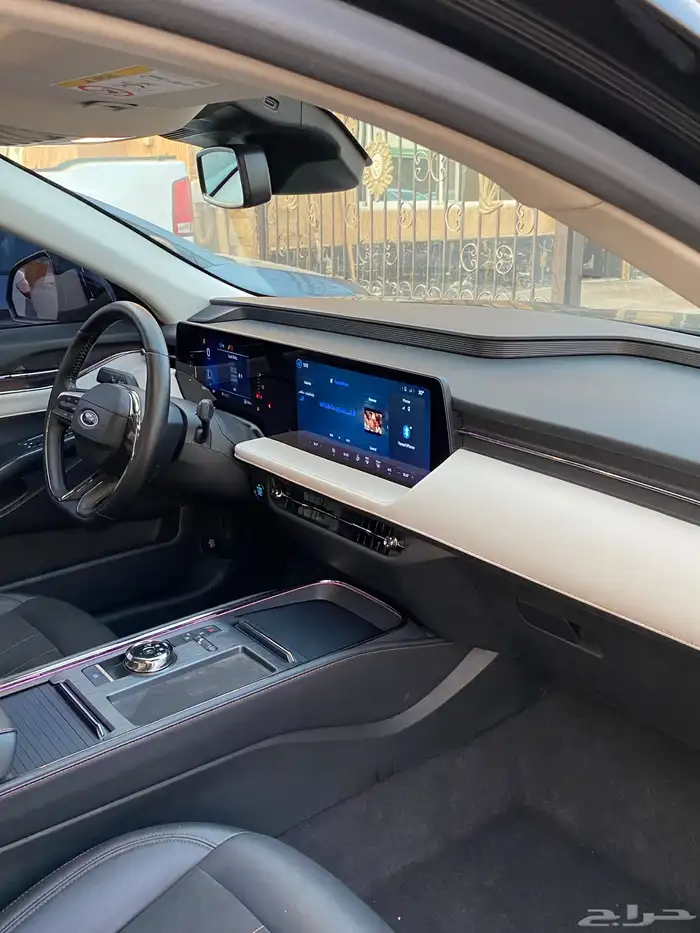 فورد تورس 2023 تيتانيوم 28