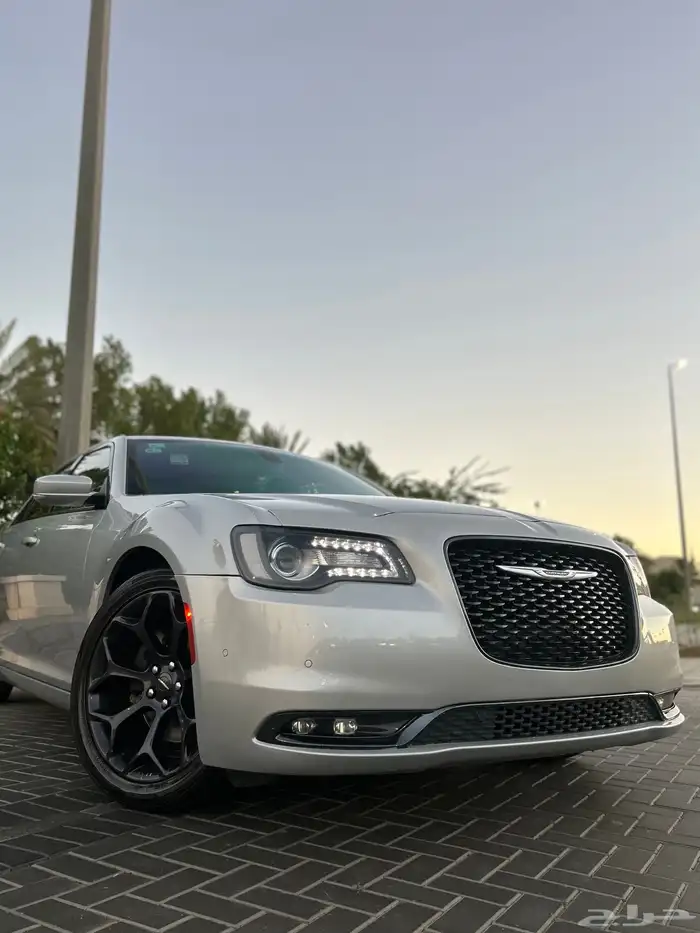 كرايزلر 2021 300s 6v 17