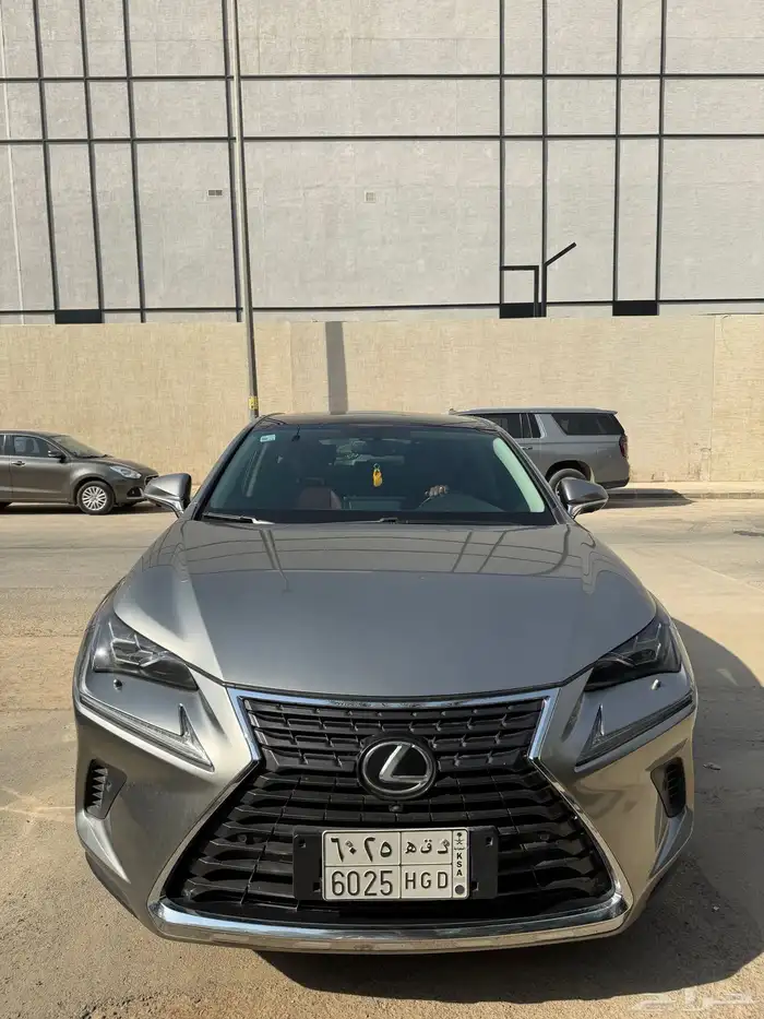 لكسز nx300 موديل 2020 بحالة الوكالة ممشى قليل منوة للمستخدم 0