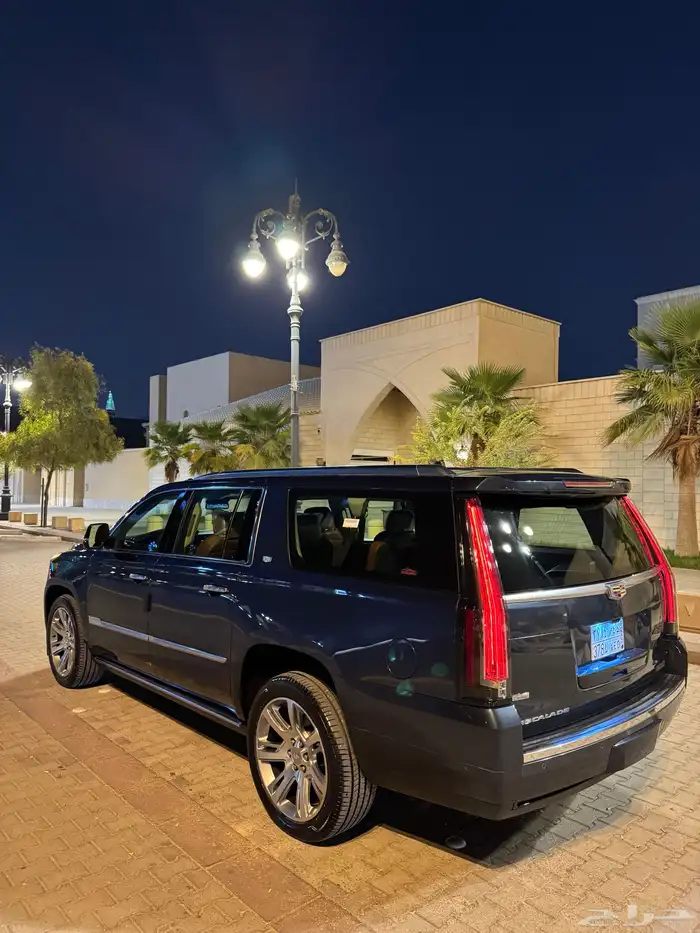 اسكاليد 2019 بريميوم (ملكي) الجميح نظيف جدا 79