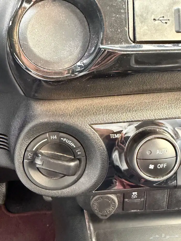 هايلوكس 2022 دبل بنزين وكالة 12