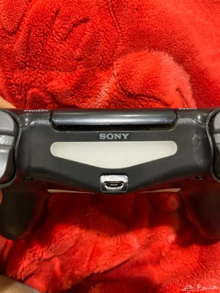 يد سوني فور اصلية 2