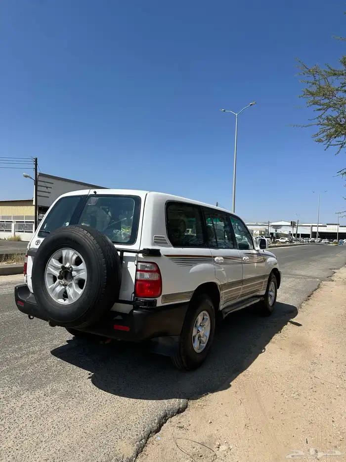 لاندكروزر فل كامل دفلك موتر طيب جداا للمستخم 40