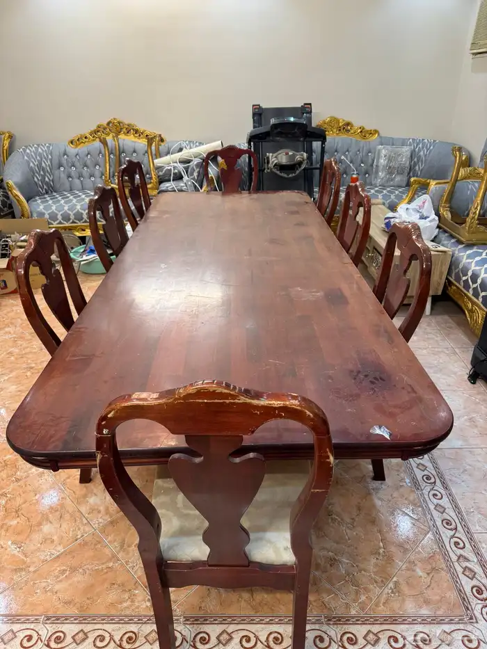 للبيع طاولة طعام 2