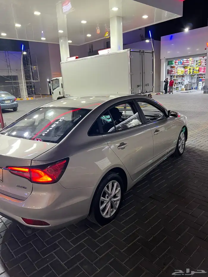 سياره ام جي 2022 6