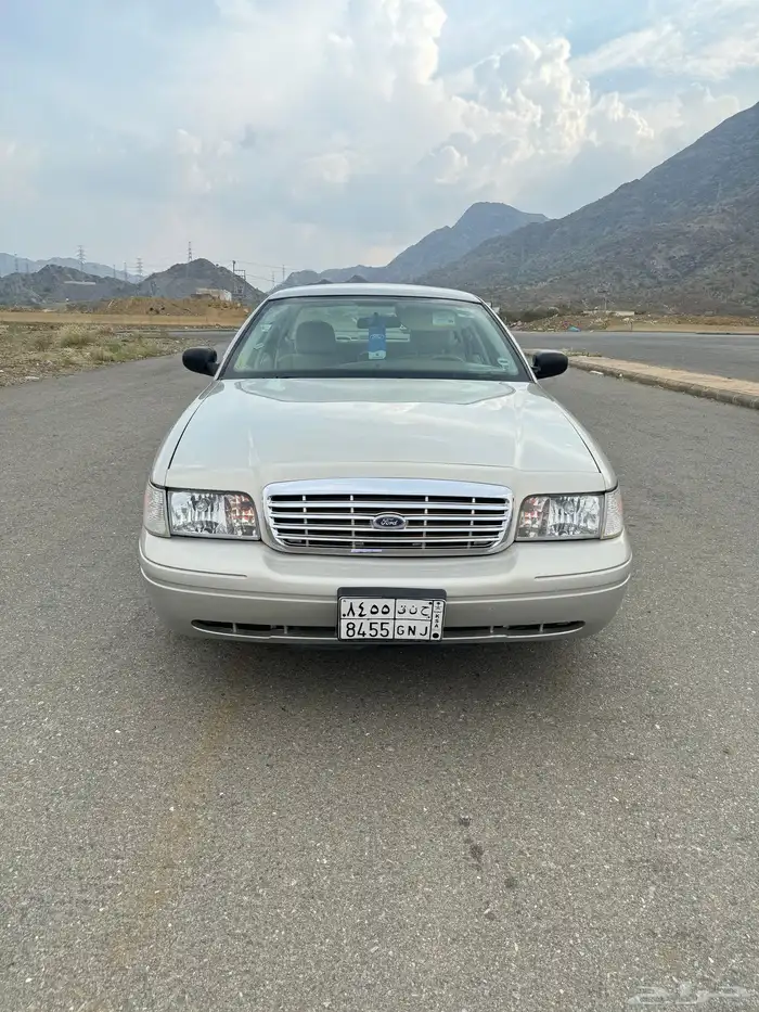 كراون فكتوريا 2010 سعودي سمني نظييف 1