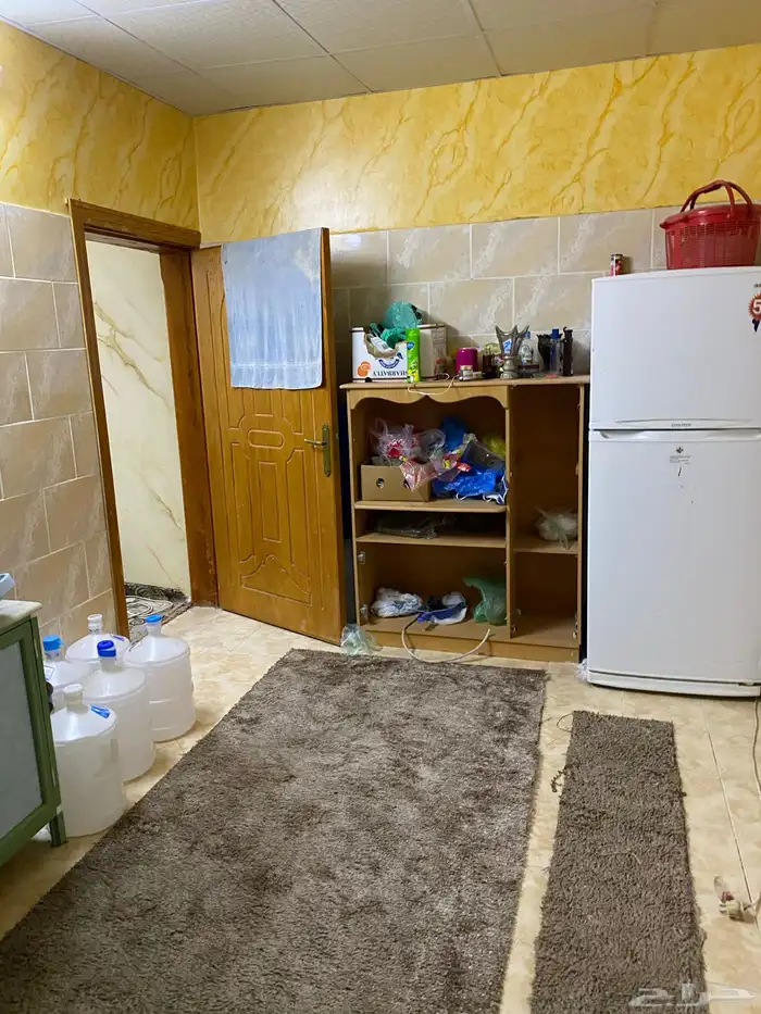 استراحه للاجار الموقع في السيل الصغير وكذالك حوش 3