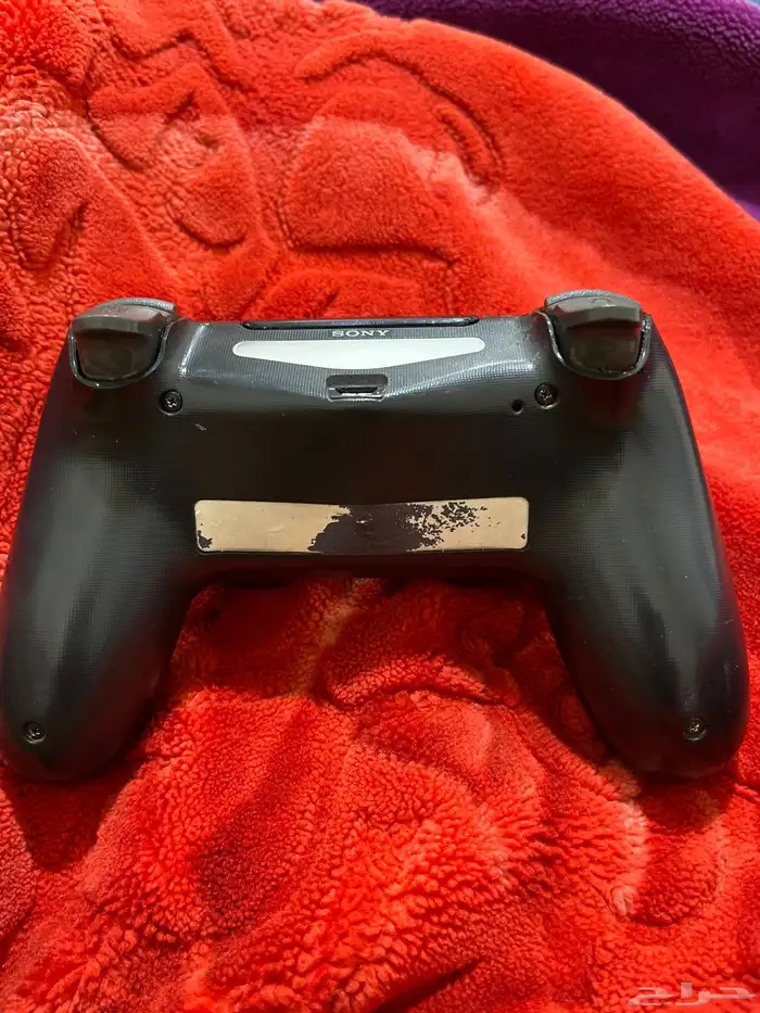 يد سوني فور اصلية 1