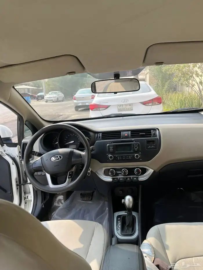 كيا ريو سيدان 10