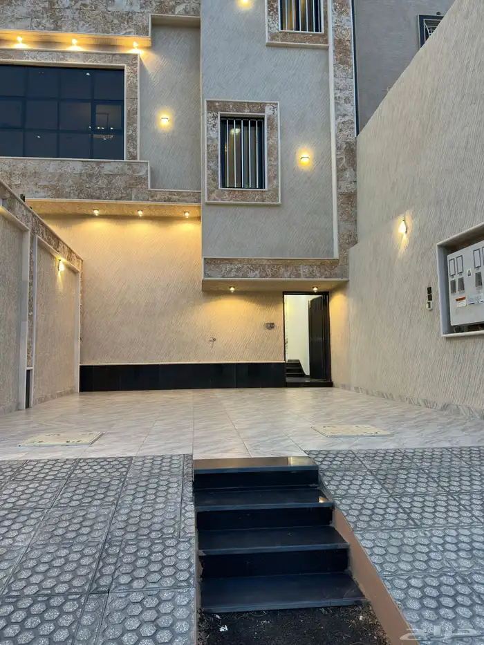 للبيع ادوار ارضية وعلوية بمساحة 240 متر خميس مشيط 12