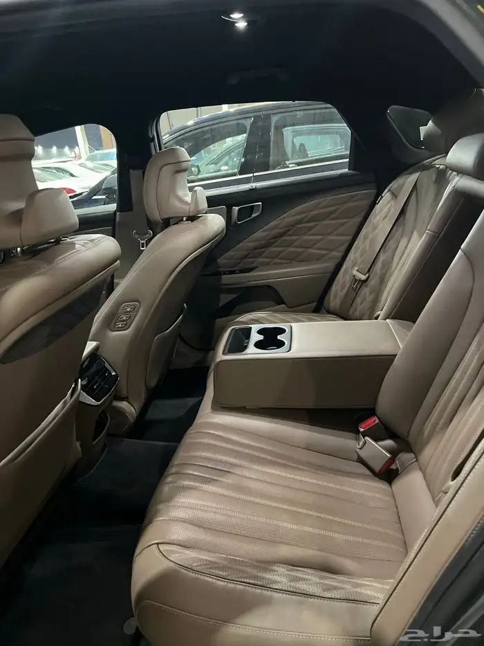 كيا كي 8 2023 11