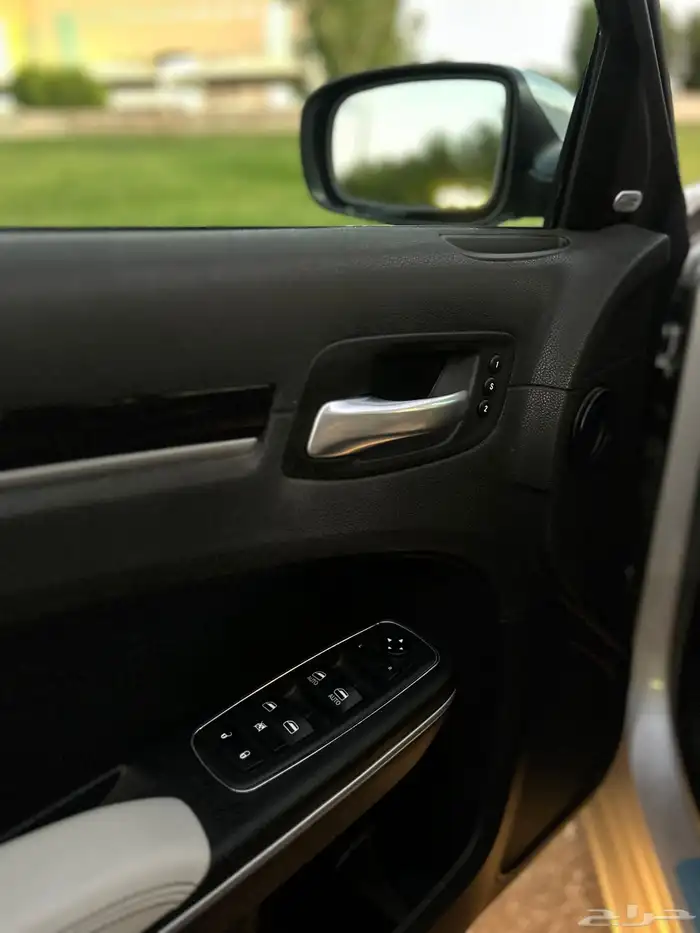 كرايزلر 2021 300s 6v 7