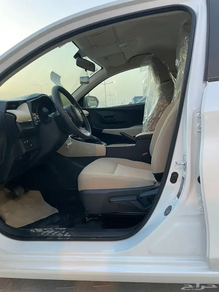 تويوتا يارس 2026واي بلس سعودي ( بنزين) 1.3L 8