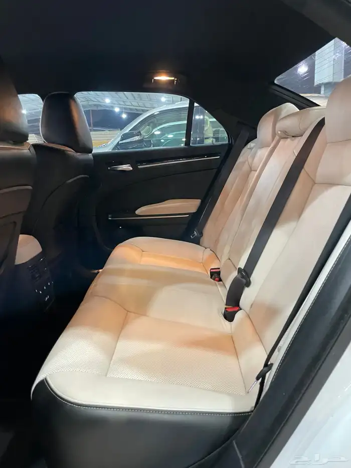 كرايسلر 300s موديل 2021 فل كامل 16