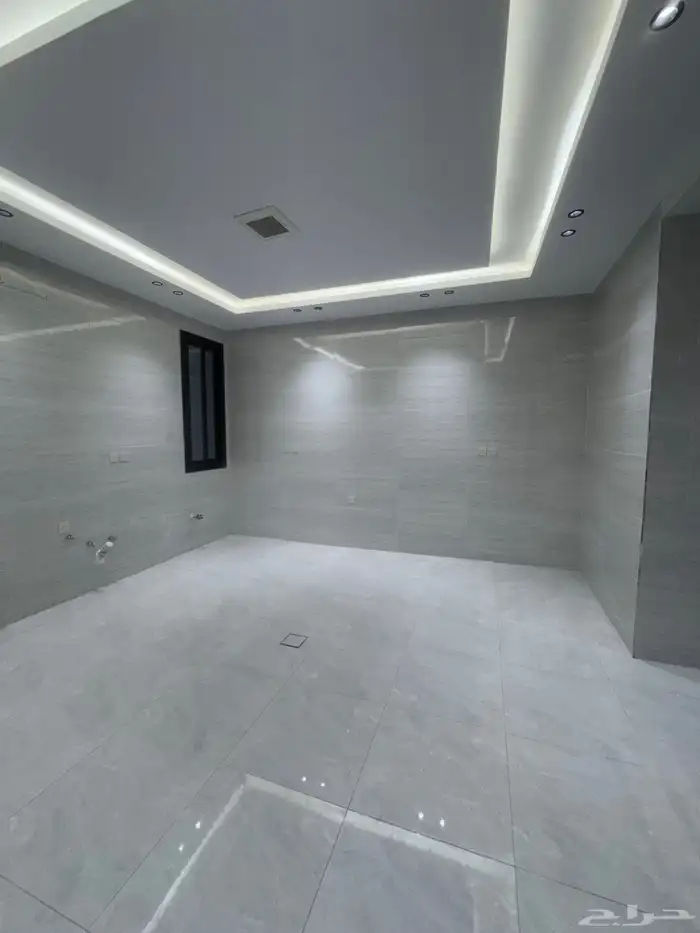 للبيع ادوار علوى مع سطح مداخل مستقله مصعد مستقل المحاله ابه 13