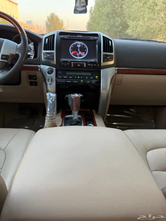 لاندكروزر VXR فكسار 2015 بريمي ( وكالة ) 29