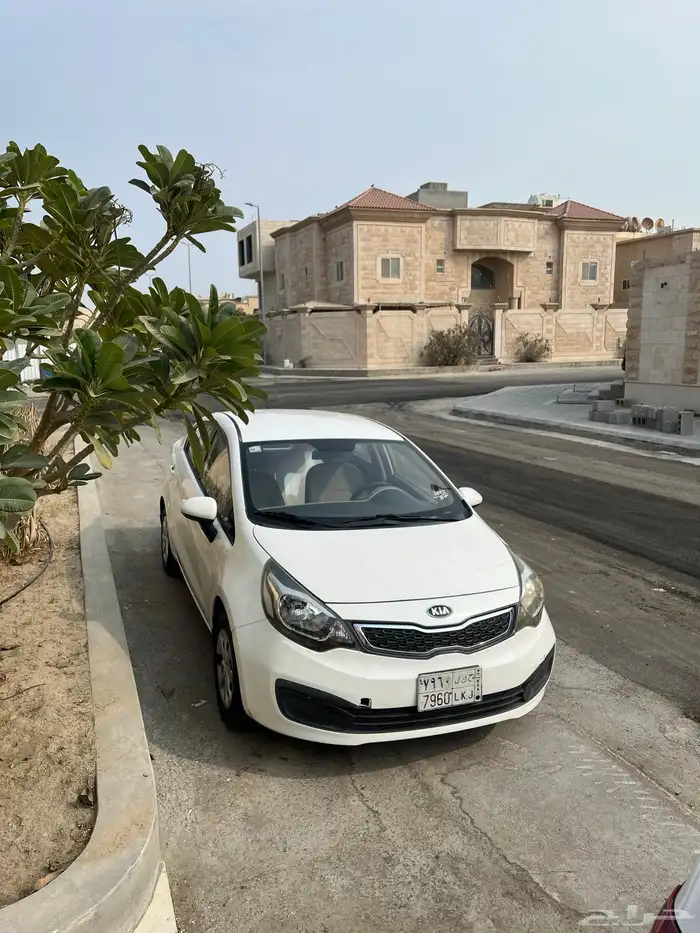 كيا ريو سيدان 15