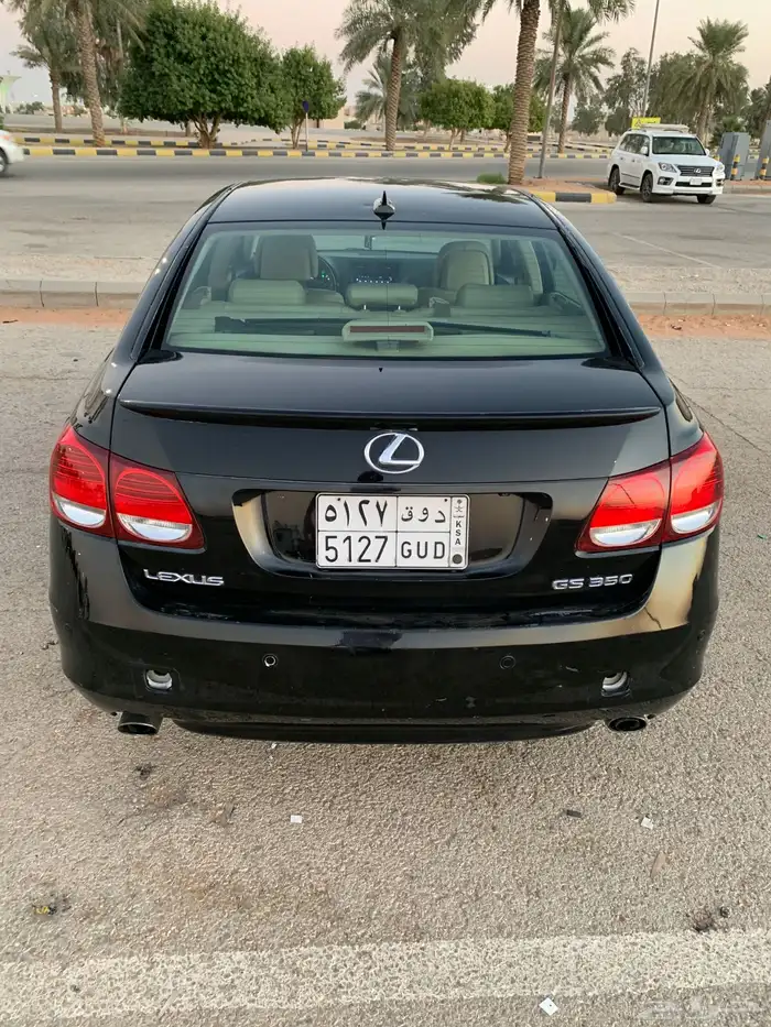 للبيع لكزس جي اس350 2007بلد 2