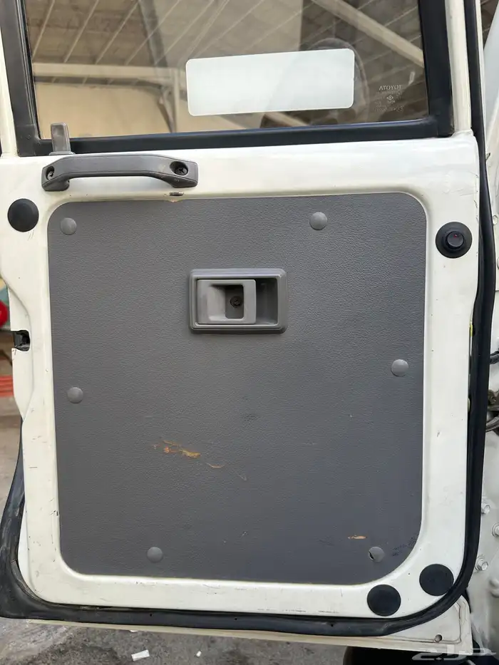 ربع 94 ماشي 200 نضيف جدا نادر اخوه 15