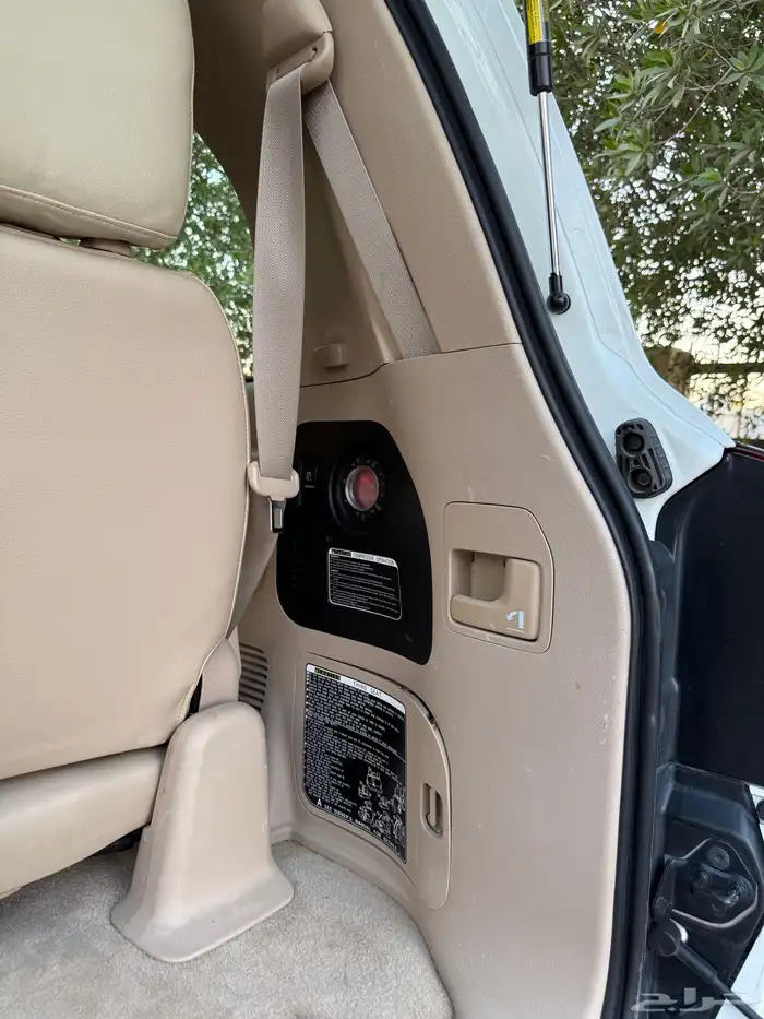 لاندكروزر VXR فكسار 2015 بريمي ( وكالة ) 31