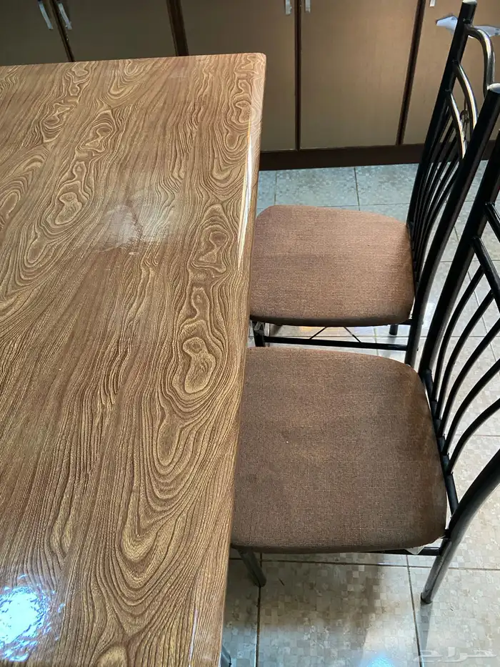 طاولة طعام وغرف نوم وكنب 14