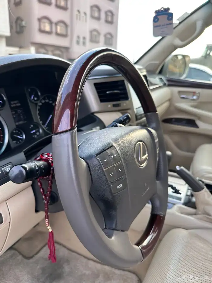 جيب لكزس 2012 DD 30
