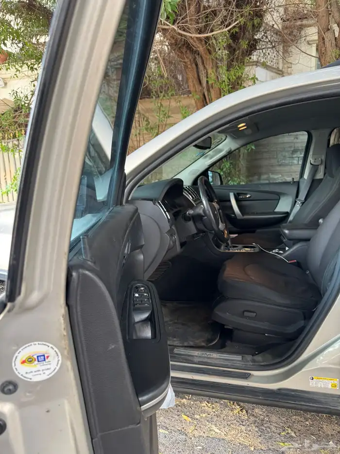 GMC Acadia 2010   جمس اكاديا 4