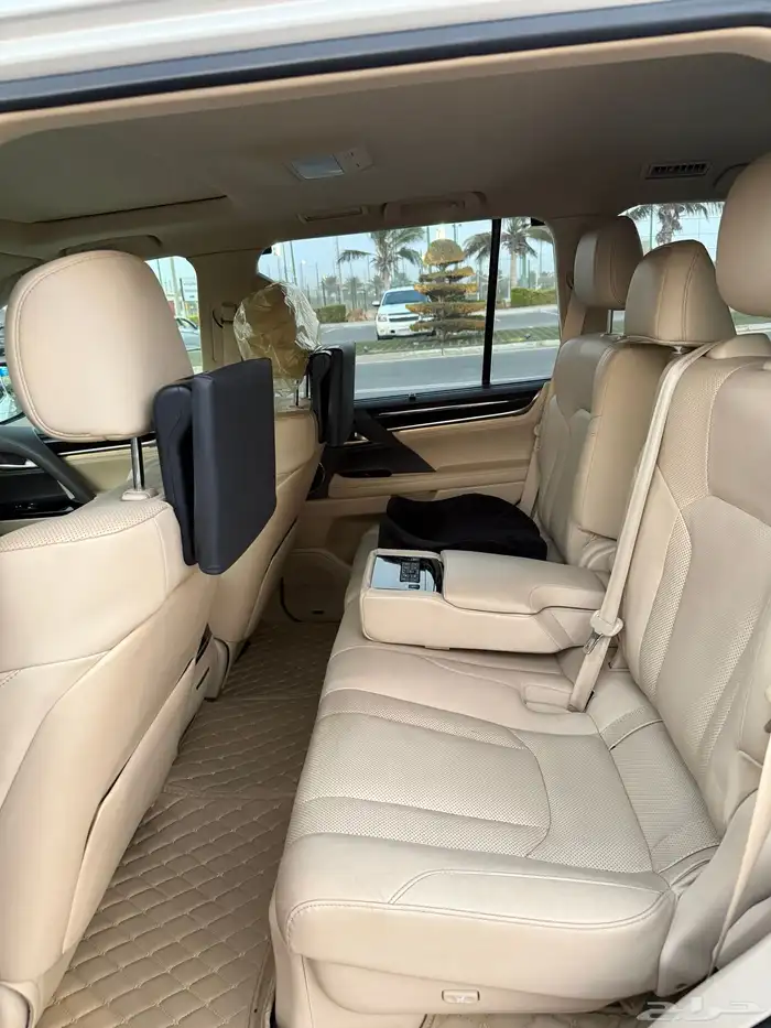 جيب لكزس LX570. 2020 20