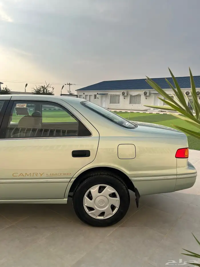 تويوتا كامري 2001 10