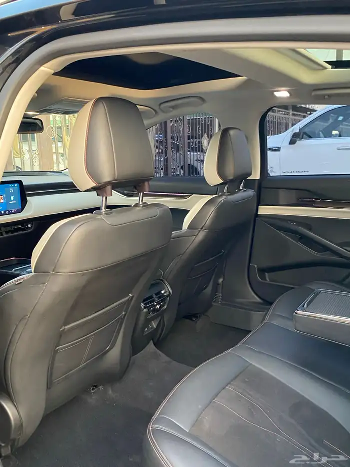 فورد تورس 2023 تيتانيوم 16