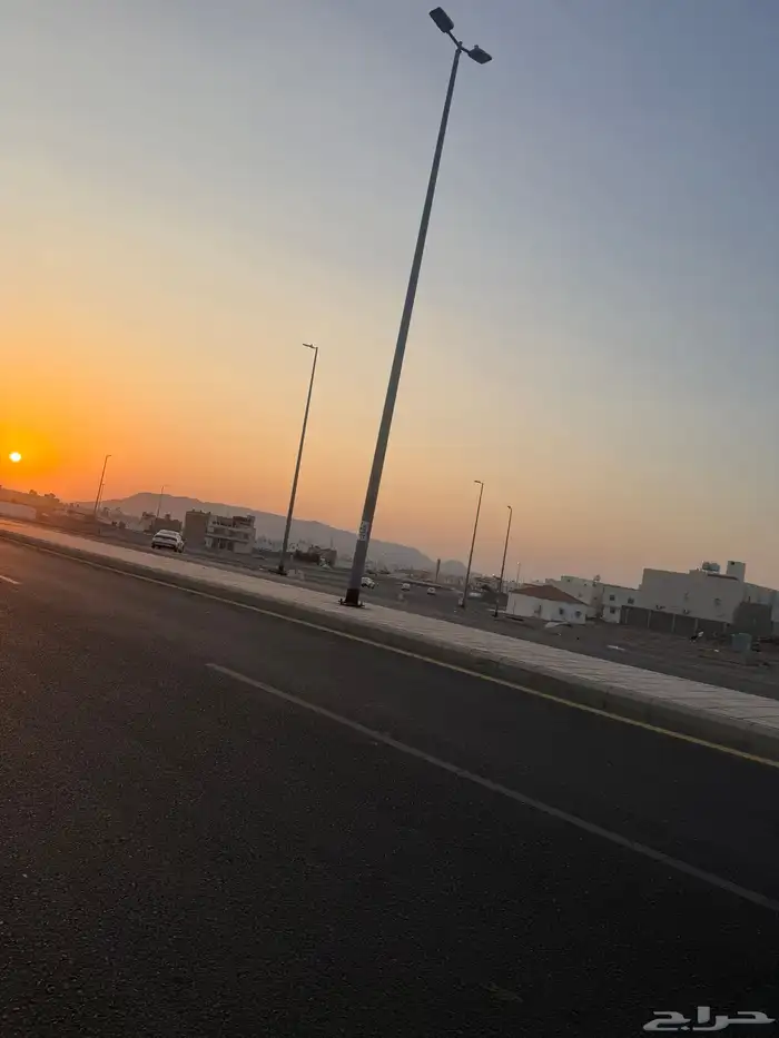 للبيع ارض تجارية في مخطط النبلاء م660 خلف خلاف بعد محطة نفط 34