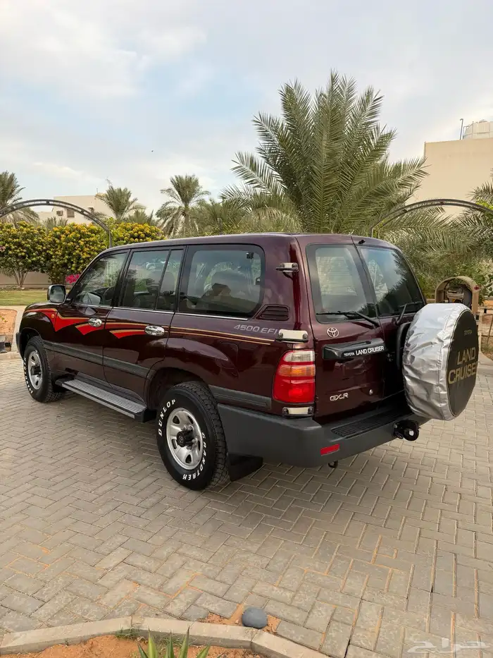 لاندكروزر 1999 قير عادي (عنابي) ممشى قليل 13