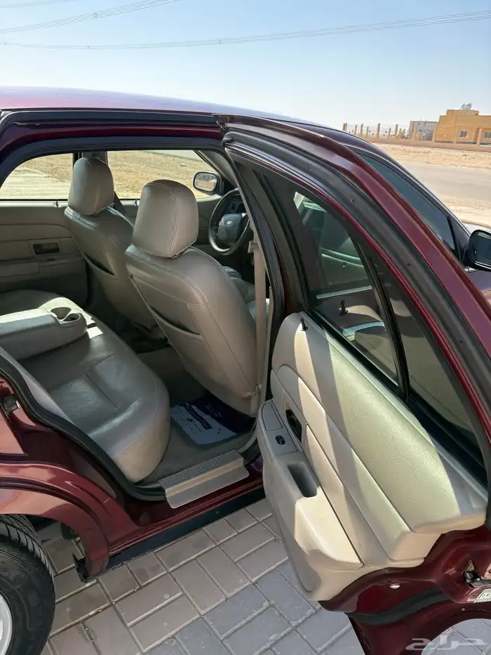 كراون فكتوريا 2007 فل كامل 15