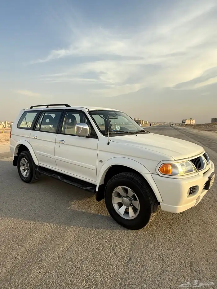 للبيع جيب مستوبيشي ناثيفا نادر مخزن ممشى86 الف 3