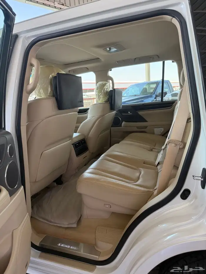 لكزس LX5.7 سعودي موديل 2021 13