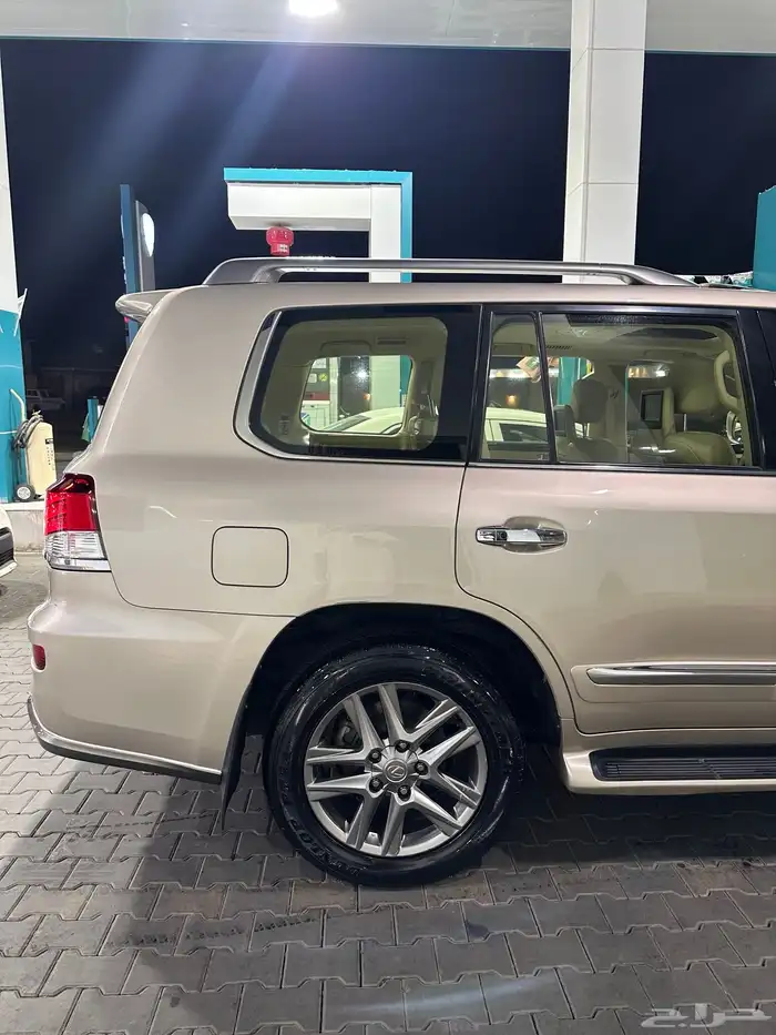 جيب لكزس 2012 DD 16