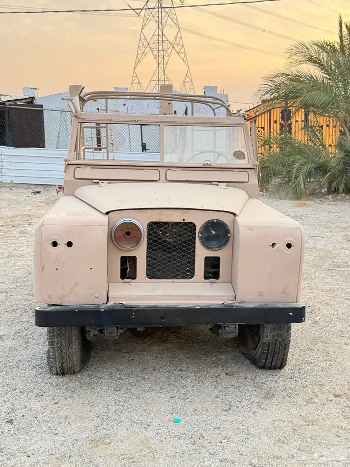 للبيع سياره نادره لاند روفر ديفندر 1960 0