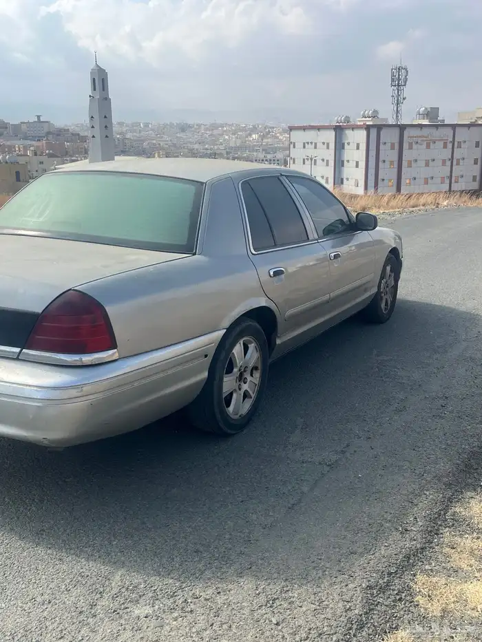 فورد فكتوريا سعودي 2006 3