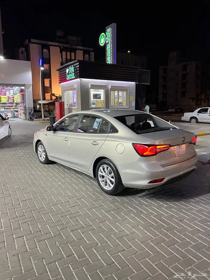 سياره ام جي 2022 3