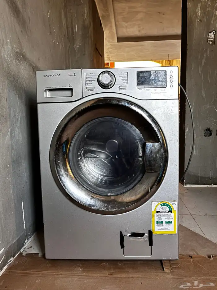 غساله ملابس أوتوماتيك يوجد فيها عيب تتحرك بسرعه اثناءالتنشيف 0