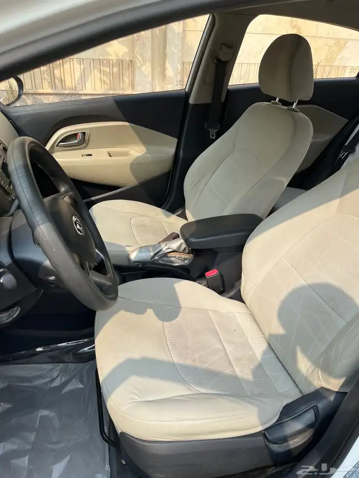 كيا ريو سيدان 9