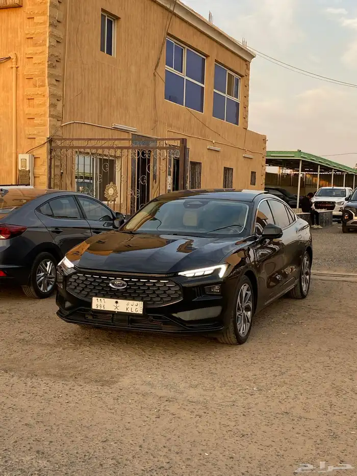 فورد تورس 2023 تيتانيوم 0