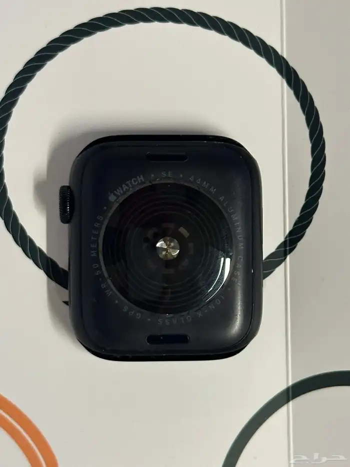 ابل واتش SE الجيل الثاني مقاس 44 2