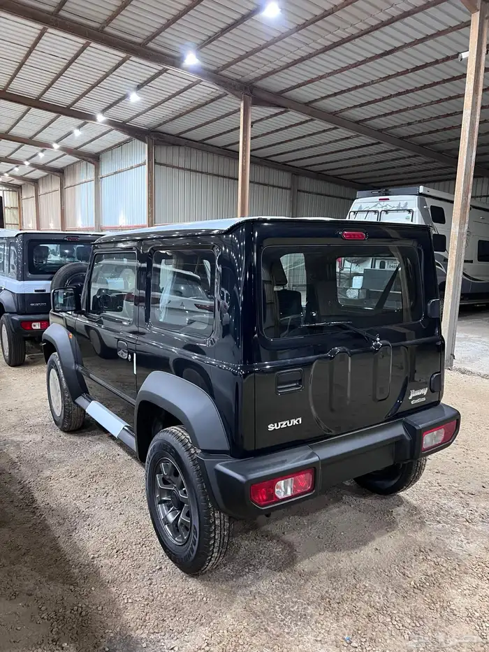 سوزوكي جمني توماتيك 2025 GL اسود ب 81900 شامل بنك 1150 3