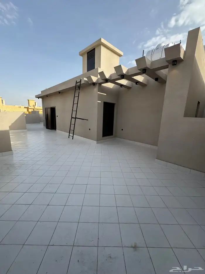 للبيع فيلا مودرن دورين وملحق واصل جميع الخدمات بحي راقي 29