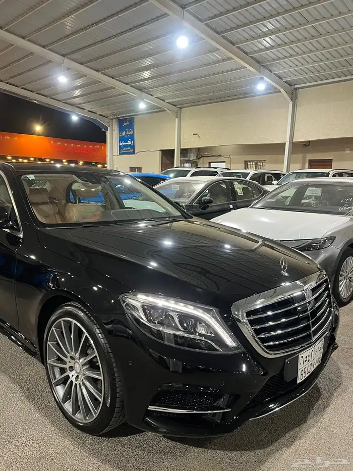 مرسيدس s400 مخزنه عداد 77 الف جفالي 4 ازارير وكاله 19